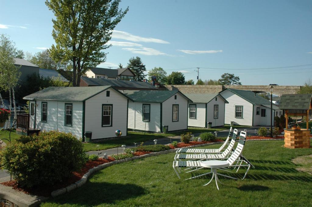 Channel Waterfront Cottages Weirs Beach Rum bild