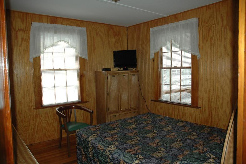 Channel Waterfront Cottages Weirs Beach Rum bild