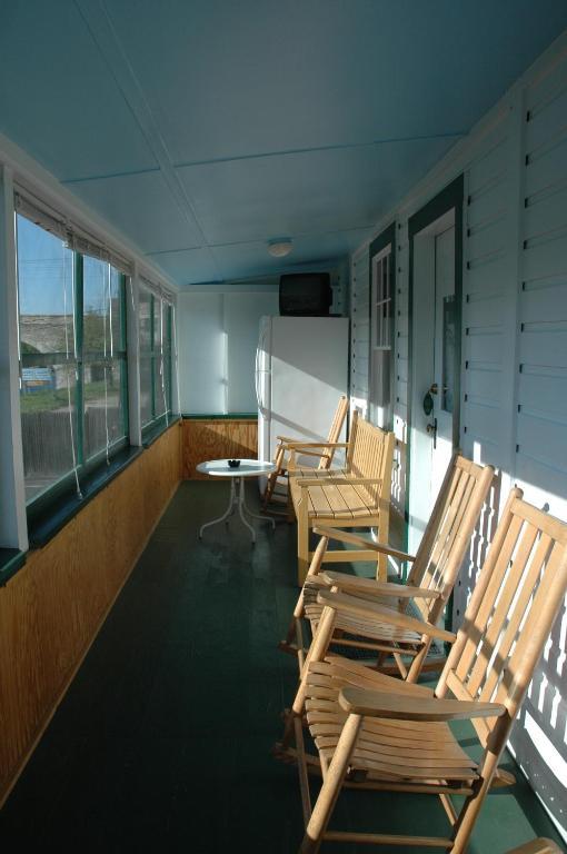 Channel Waterfront Cottages Weirs Beach Rum bild